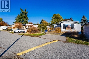 2035 Boucherie Road Unit# 107 - Photo 32