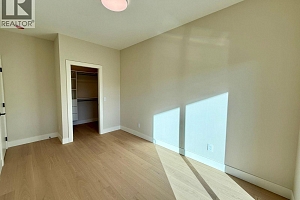 781 Martin Avenue Unit# 4 - Photo 33