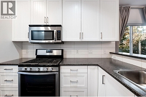 600 Sherwood Road Unit# 19 - Photo 12