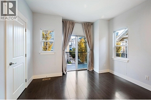 600 Sherwood Road Unit# 19 - Photo 5