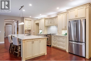 444 Quilchena Drive - Photo 14