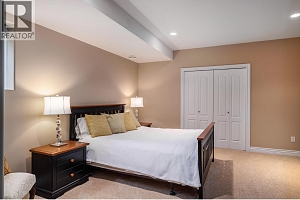 444 Quilchena Drive - Photo 36