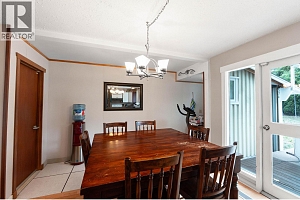 4811 Parkdale Crescent - Photo 10