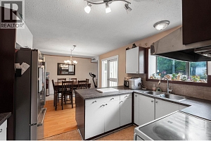 4811 Parkdale Crescent - Photo 13