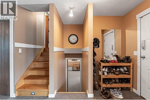 4811 Parkdale Crescent - Photo 14