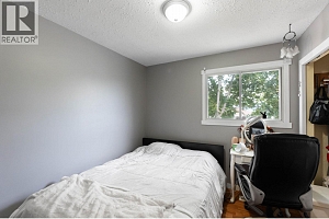 4811 Parkdale Crescent - Photo 16