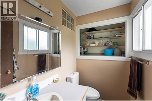 4811 Parkdale Crescent - Photo 20