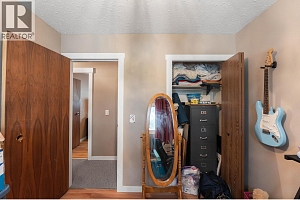 4811 Parkdale Crescent - Photo 22