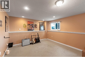 4811 Parkdale Crescent - Photo 26