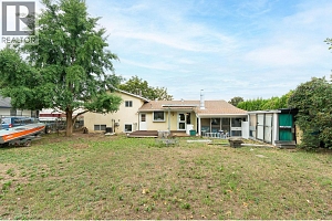 4811 Parkdale Crescent - Photo 35