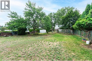 4811 Parkdale Crescent - Photo 38