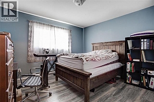 331-351 Phipps Crescent - Photo 11