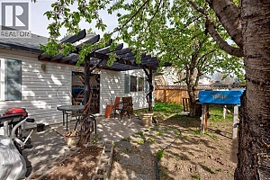 331-351 Phipps Crescent - Photo 13