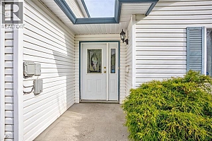 331-351 Phipps Crescent - Photo 3