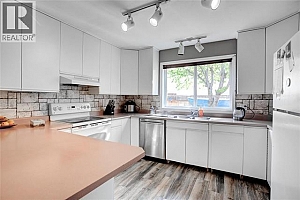 331-351 Phipps Crescent - Photo 7