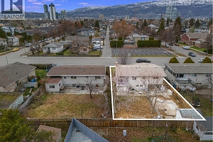 1387 Gordon Drive - Photo 14