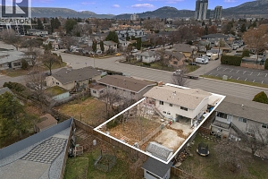 1387 Gordon Drive - Photo 5