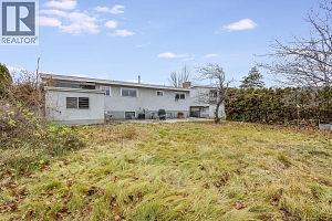 1395 Gordon Drive - Photo 16