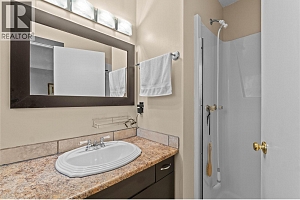 2164 Tomat Avenue - Photo 32