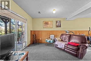 2164 Tomat Avenue - Photo 37