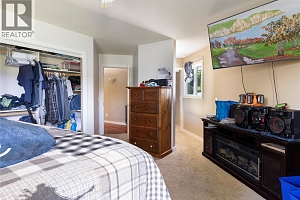 2391 Nahanni Court - Photo 14