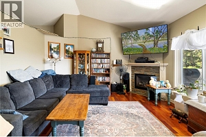 2391 Nahanni Court - Photo 5