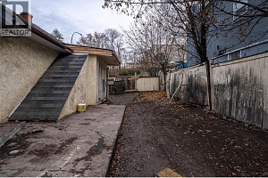2214 32 Street - Photo 27