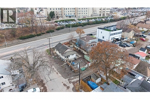 2214 32 Street - Photo 33