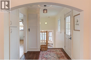 640 ROANOKE Avenue - Photo 25