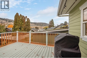 640 ROANOKE Avenue - Photo 26