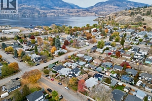 640 ROANOKE Avenue - Photo 4