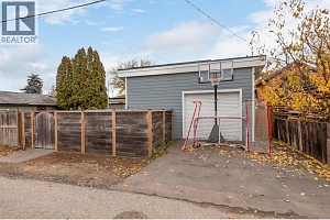 640 ROANOKE Avenue - Photo 62