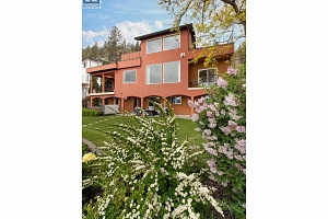 683 Westside Road S - Photo 76