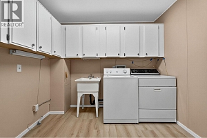 1999 97 Highway S Unit# 241 - Photo 31