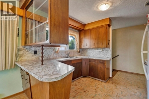 4693 Raymer Road - Photo 7