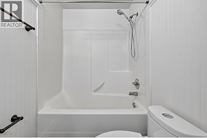 135 Ziprick Road Unit# 409 - Photo 33