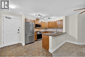 135 Ziprick Road Unit# 409 - Photo 4