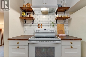 983 Bernard Avenue Unit# 205 - Photo 11