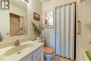 983 Bernard Avenue Unit# 205 - Photo 25