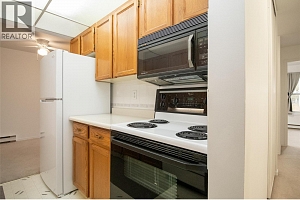 575 Sutherland Avenue Unit# 122 - Photo 11