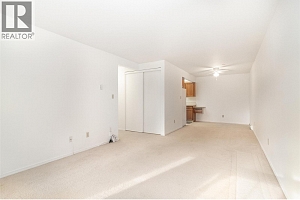 575 Sutherland Avenue Unit# 122 - Photo 4