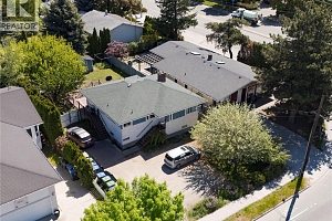 3095 Gordon Drive - Photo 2