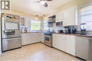 3095 Gordon Drive - Photo 6