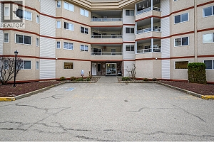 3806 35 Avenue Unit# 401 - Photo 2