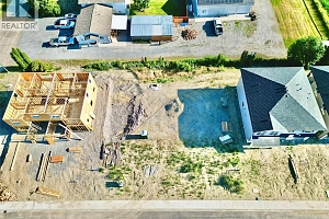 2233 Heitman Street - Photo 2