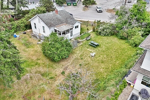 2571 & 2573 Hebert Road - Photo 13