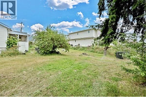 2571 & 2573 Hebert Road - Photo 7