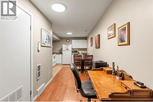 110 West Enderby Road - Photo 31