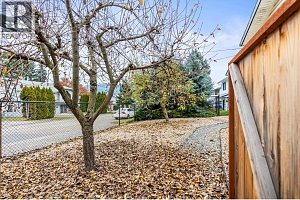 110 West Enderby Road - Photo 40