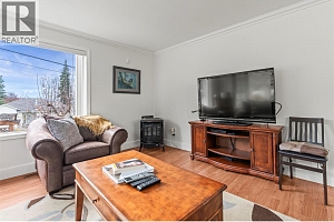 110 West Enderby Road - Photo 8